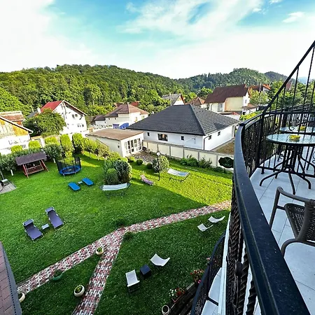 Emerald Residence-3